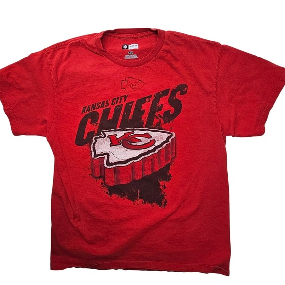 NFL Team Apparel Other - NFL Team Apparel Mens Kansas City Chiefs Graphic T-Shirt Red Large Distressed